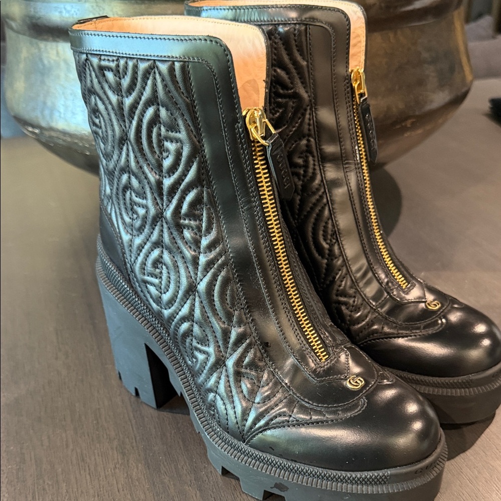 Gucci Black Quilted Leather Platform Zip Ankle Boots with Gold Hardware - Picture 13 of 17